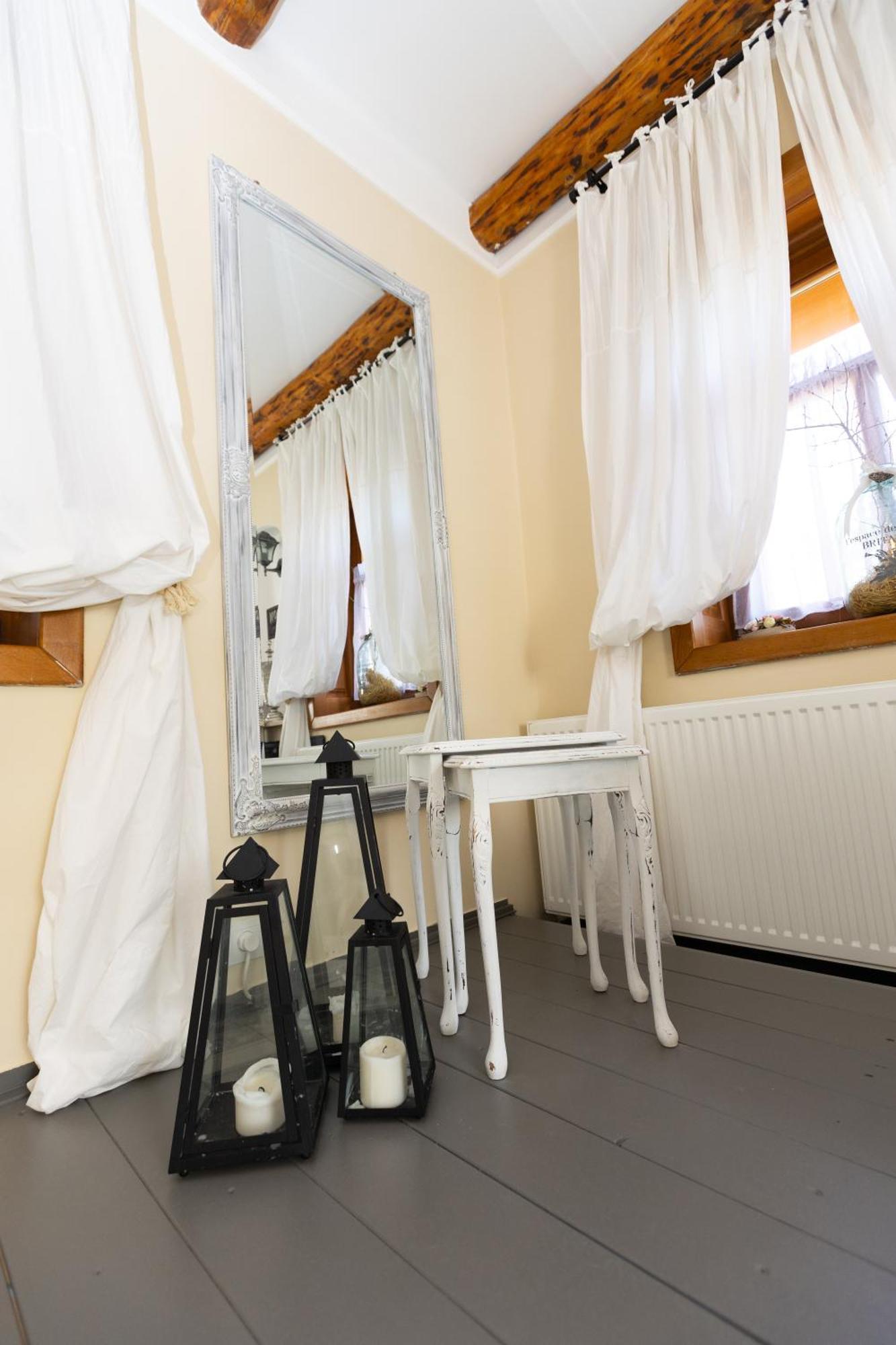 Hotel Vidéki Porta Herend Esterno foto